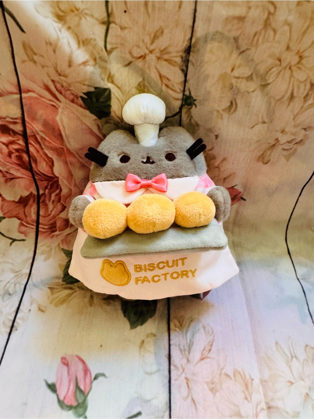 Pusheen Label Fashion Pink Biscuit Baker Plush No Hand Tag